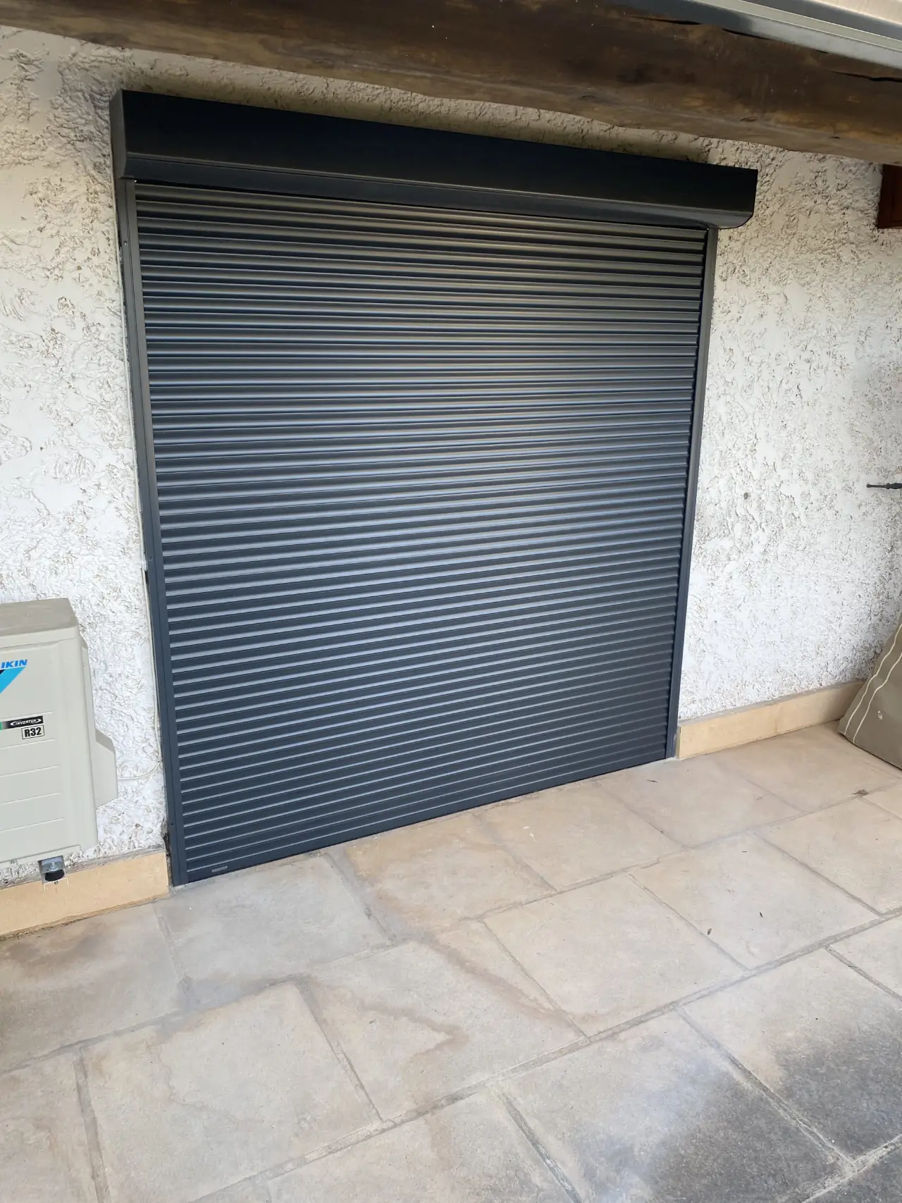 Volet roulant gris anthracite